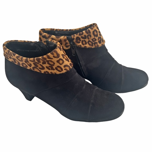Aerosoles Boots Booties Heeled Play Pleat Faux Suede Leopard Animal Print Detail - Picture 2 of 12
